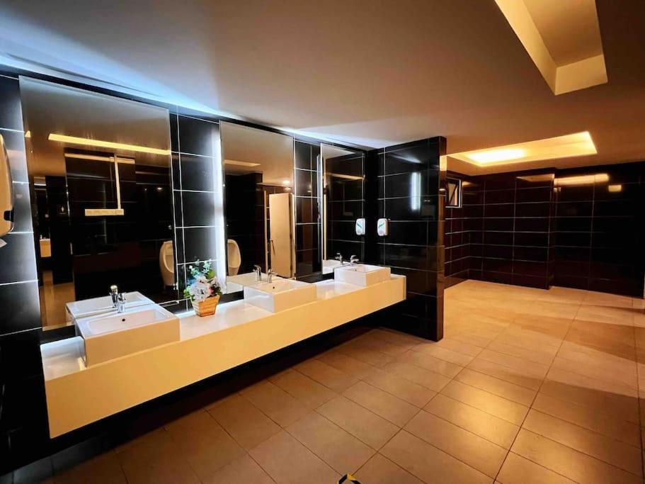 B0812 South Key Mosaic Midvalley Ksl Sgciq 2Bedroom Netflix!! By Stay ยะโฮร์บาห์รู ภายนอก รูปภาพ